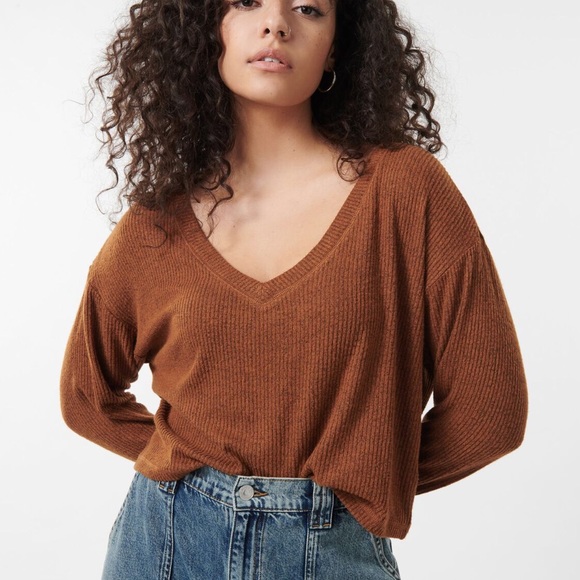 Garage Adriana V-Neck Tee - Picture 1 of 7